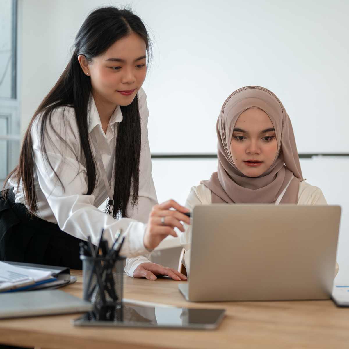 Online training solusi efisien belajar tanpa batas dari Urways Indonesia. Fleksibel, terjangkau, dan berkualitas.